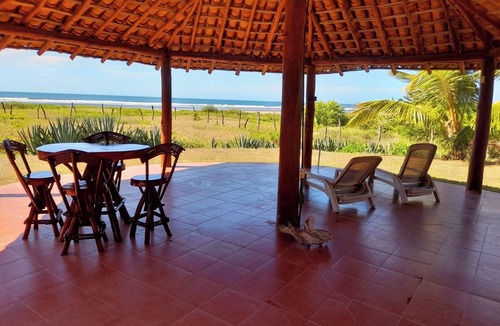 Mechapa Cottage | Oceanfront cottage in Mechapa with AC - Surfer's Paradise or Beach Bum's Heaven!