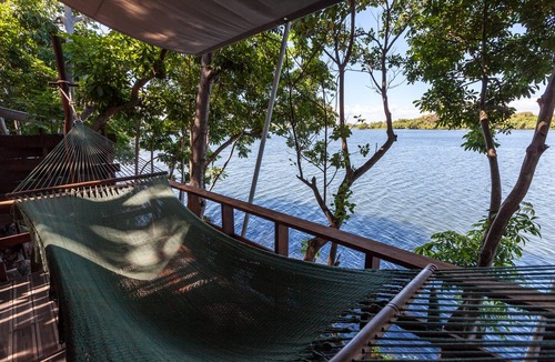 Granada Cabin | Private casita with lake views