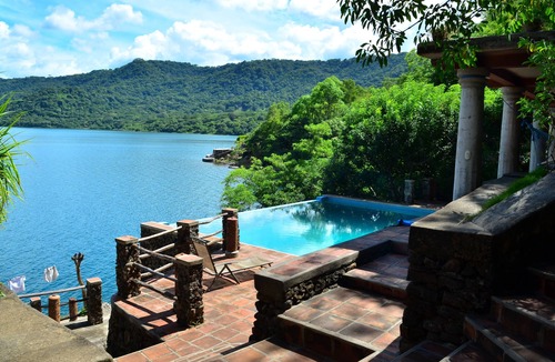 Catarina House | Private Waterfront Home on Laguna de Apoyo with Infinity Pool
