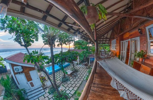 Pochomil Apartment | Romantic Seaside Casita w Pool AC Fire Sunsets