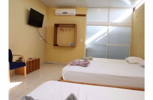 Managua Bed & Breakfast | ROOM 3-A BED OF MARRIAGE