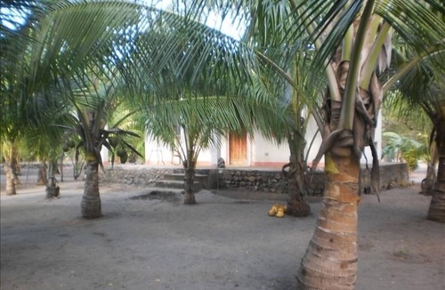 Los Zorros Cabin | Secluded Pacific Coast Garden Bungalo