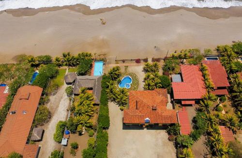 Pochomil House | Solyar Luxury Spanish Beachfront Home