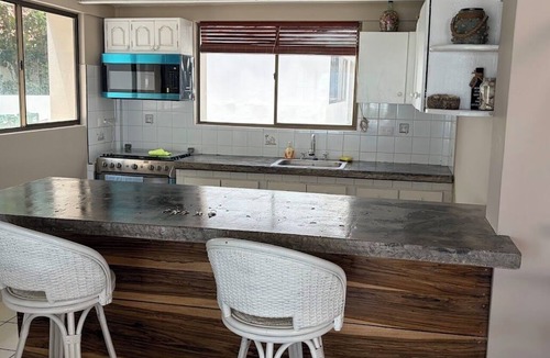 San Rafael del Sur House | Spacious 5-bedroom Front beach house in Pochomil