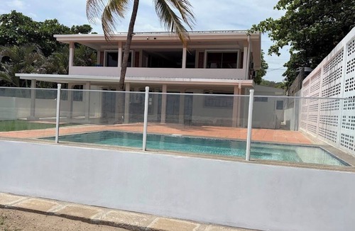 San Rafael del Sur House | Spacious 5-bedroom Front beach house in Pochomil