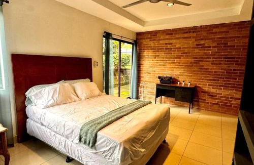 Managua House | Spacious beautiful home near Everything!