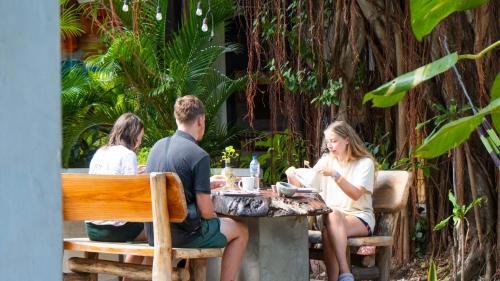 Las Pampas Hostel | Surf Town Hostel