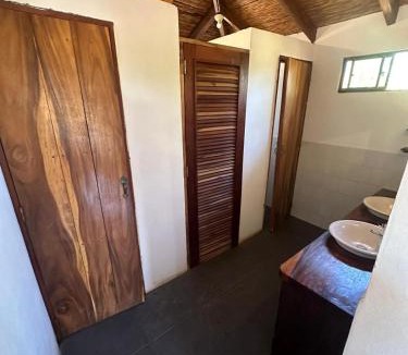 Poneloya Hostel | Surfing Turtle Lodge