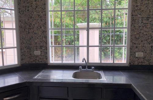 Nindiri House | Tropical Oasis in Managua