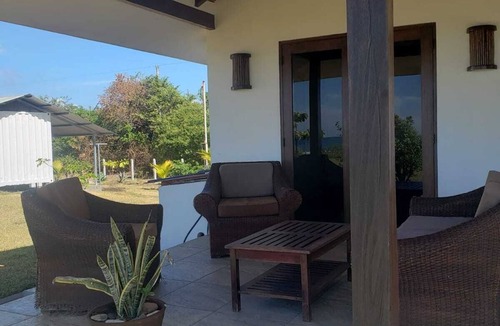 Leon House | Your Nicaragua Beachfront Hideaway – 2BR at Playa Tesoro