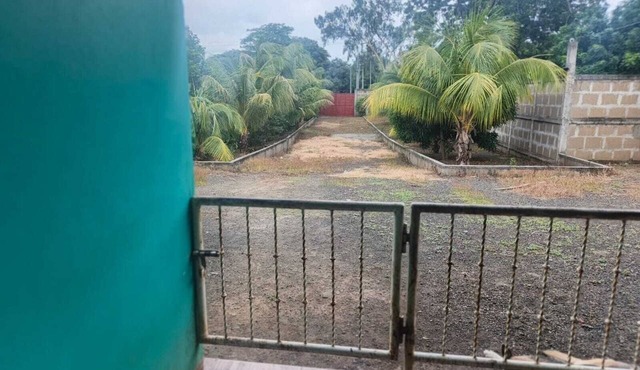 5000 Square feet house for rent.