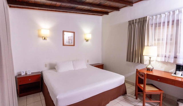 Best Western Las Mercedes Airport