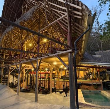 Itsalifestyle Jungle Cabana