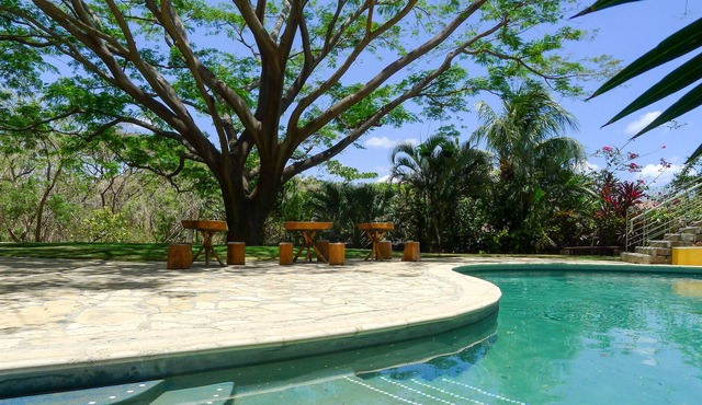Luxury Studio Apartment With All The Trimmings - Short Walk To Beach