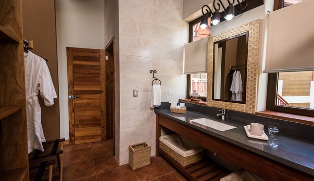 Pacaya Lodge & Spa