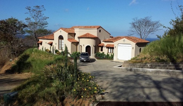 Private! Ocean View with Pool in Rancho Santana in Tola
