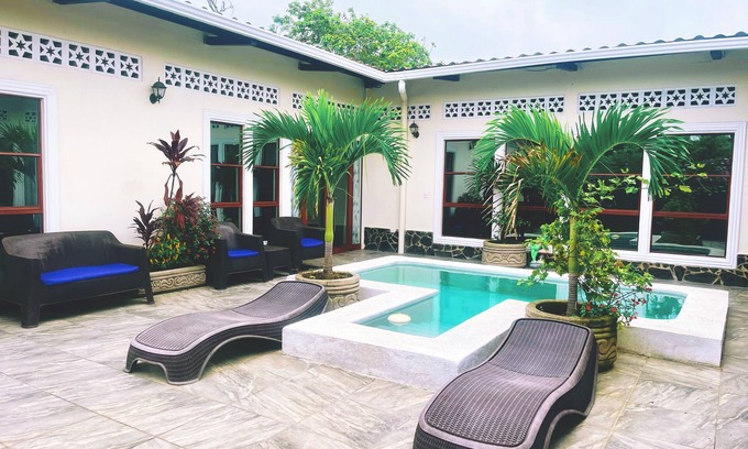 Catarina House | Casitas Catarina 2“A home away from home ”