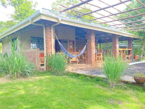 Santa Cruz Hostel | Dragon's Garden Dormitorio