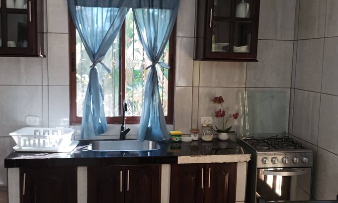 Chinandega Hostel | Family House, 2 Bedrooms, Garden View, Courtyard Area Chinandega