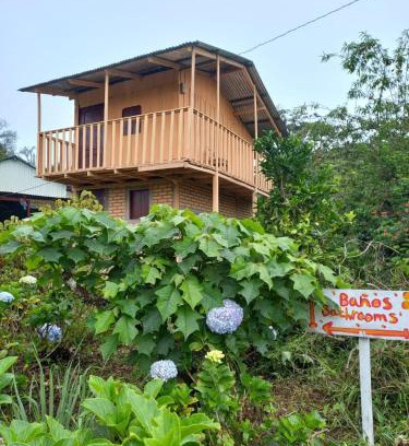 Puertas Azules Hostel | Finca Fuente de Vida