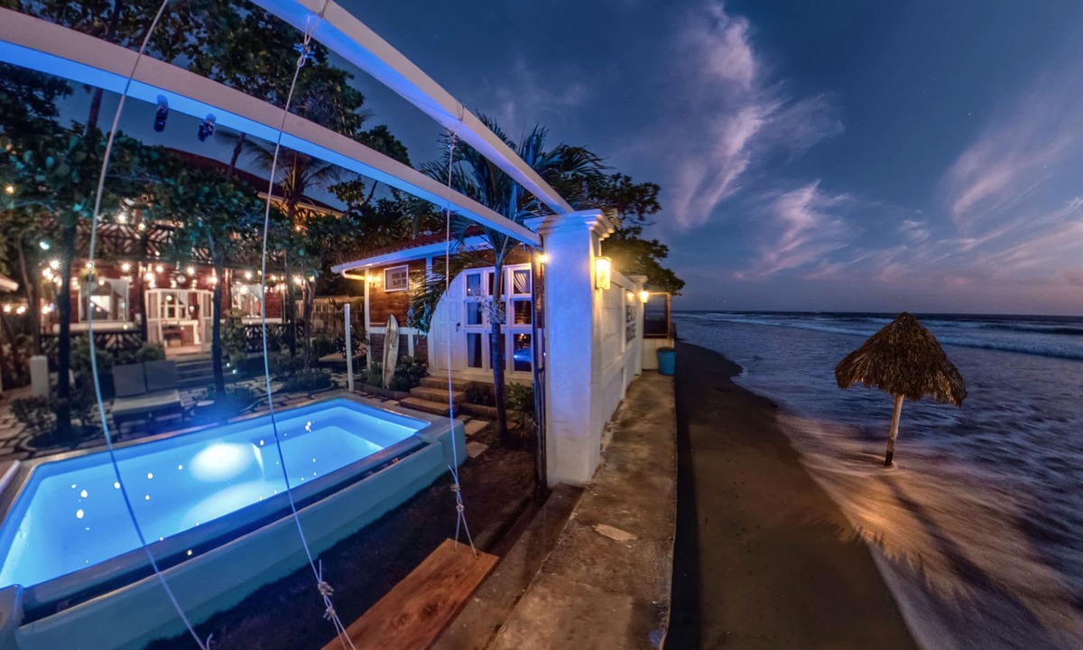 Pochomil Apartment | Romantic Seaside Casita w Pool AC Fire Sunsets