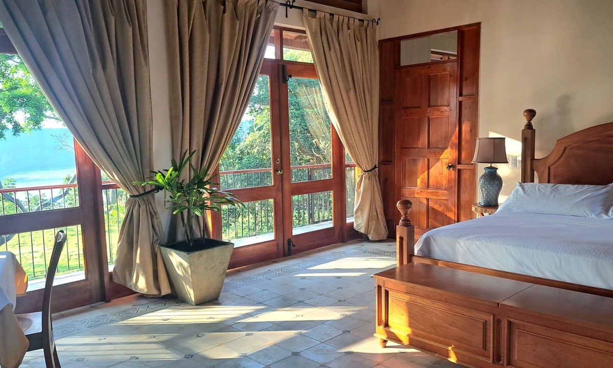 Lago de Apoyo Hotel | El Guayacán