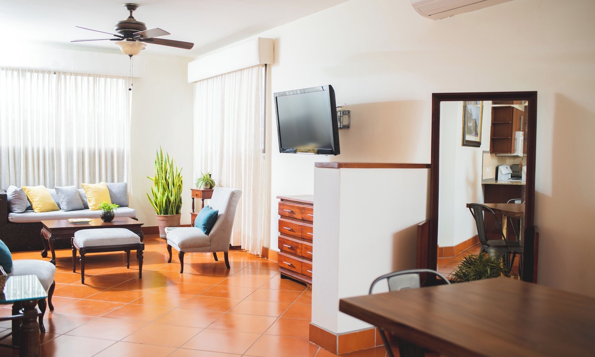 Chinandega Hotel | Hotel Los Portales