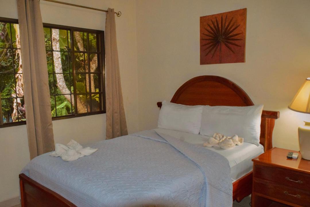 Esteli Hotel | Apart Hotel Acuarious de Luis