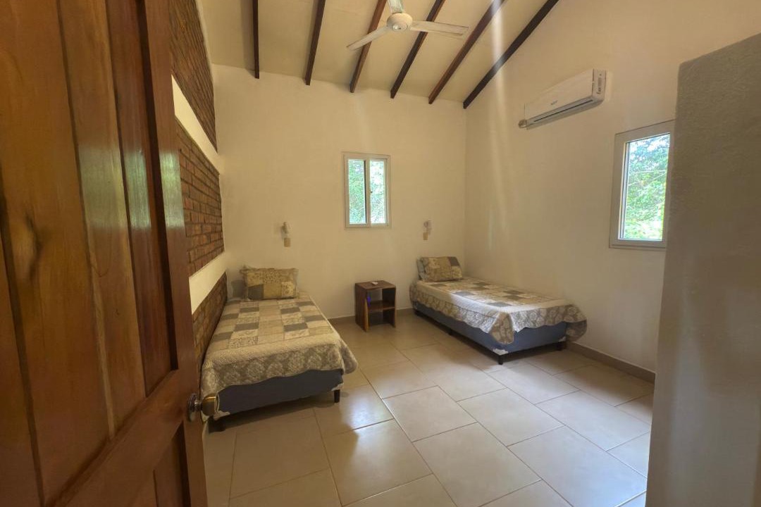 Aserradores House | Casa Amarilla