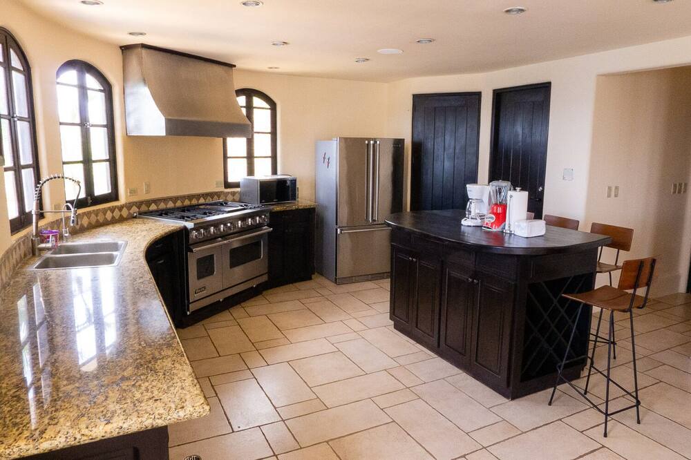 Photo of Kitchen in Pacific Marlin