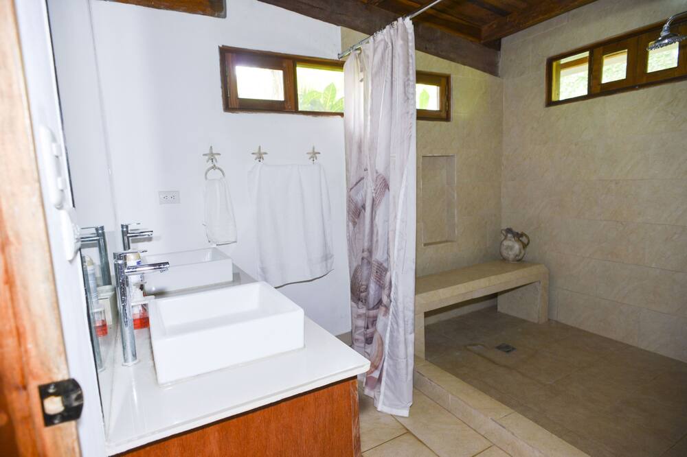 Photo of Bathroom in Pochomil