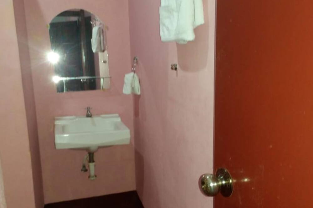 Photo of Bathroom in El Viejo