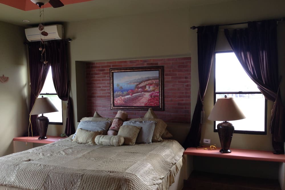 Photo of Bedroom in San Diego