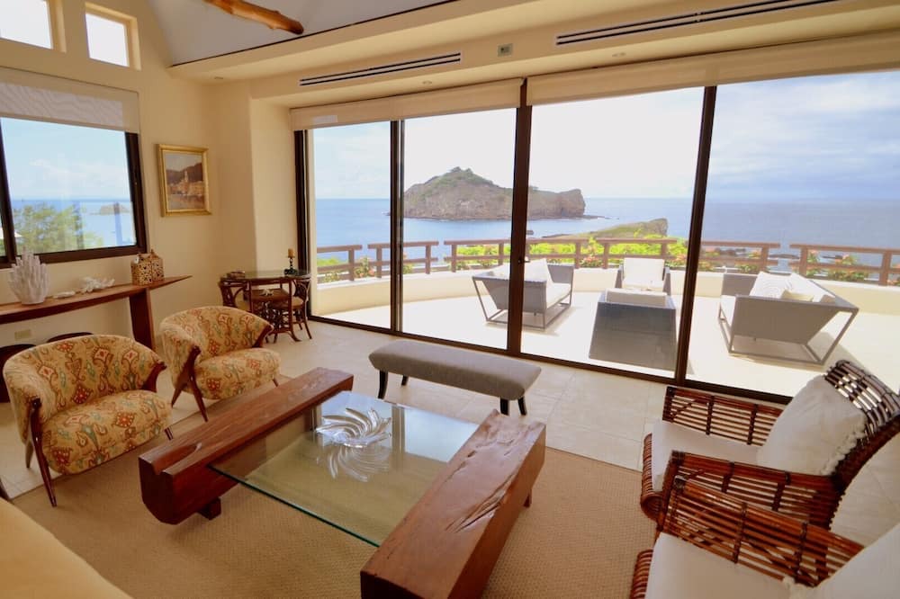 Photo of Livingroom in Guacalito de La Isla