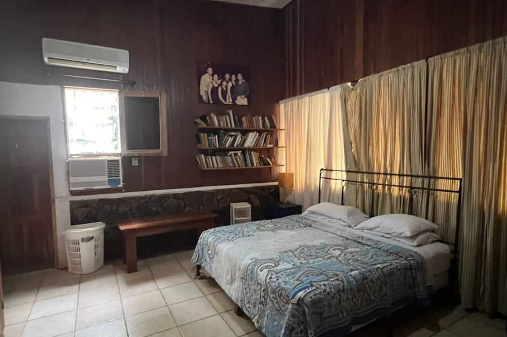 Photo of Bedroom in Santa Cruz