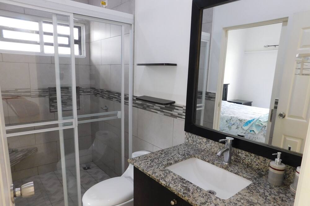 Photo of Bathroom in Lago de Apoyo