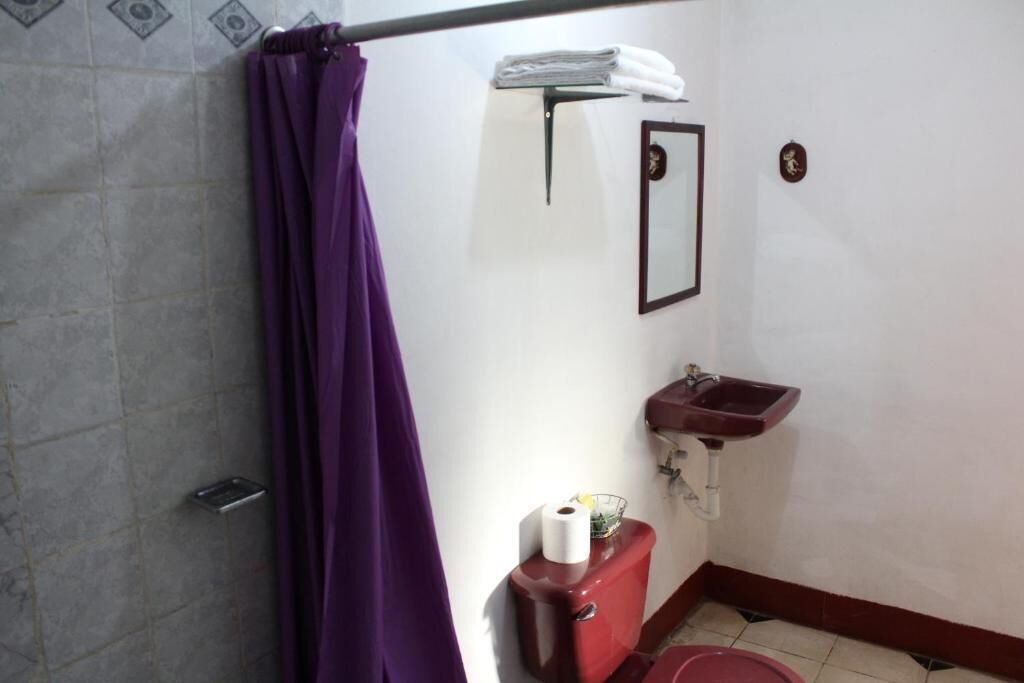 Photo of Bathroom in Leon