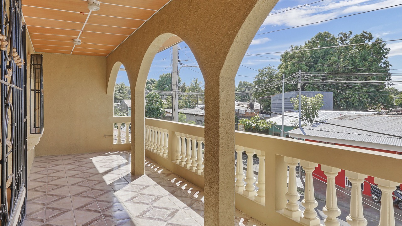 Photo of Patio Balcony in Leon