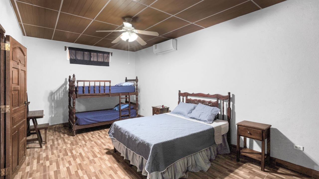 Photo of Bedroom in Leon
