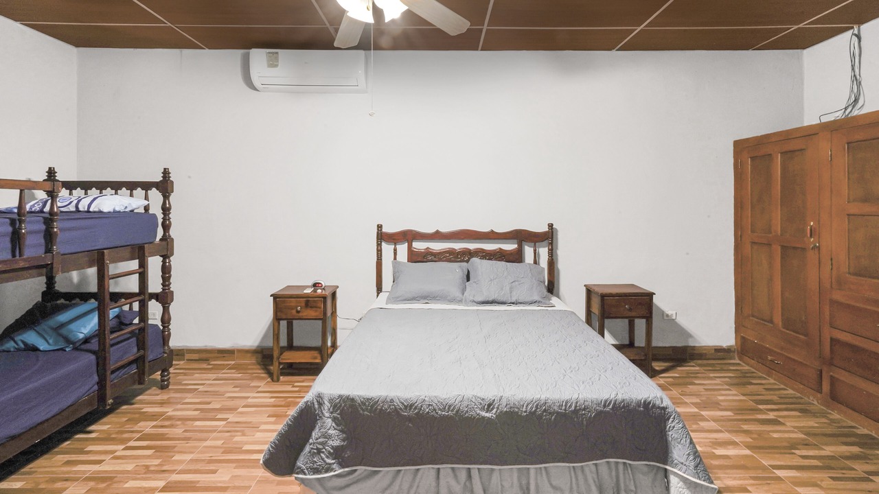 Photo of Bedroom in Leon