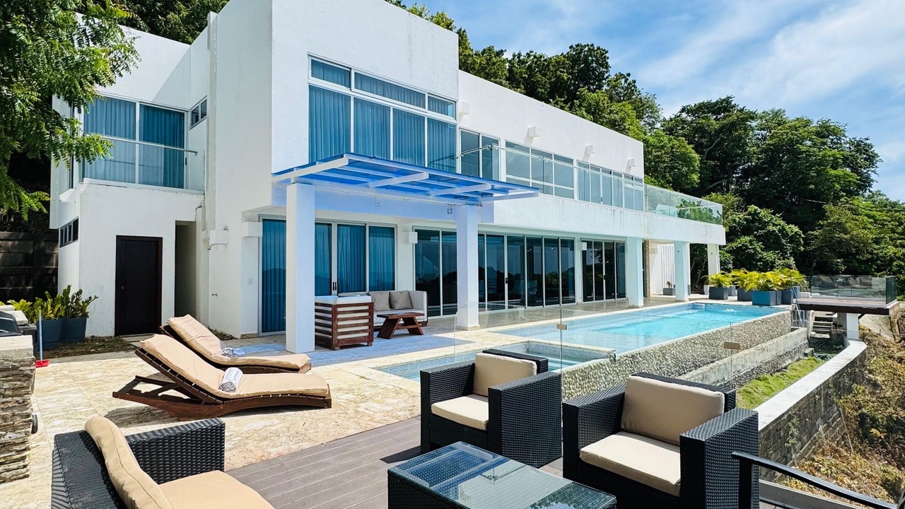 Photo of Patio Balcony in Pacific Marlin
