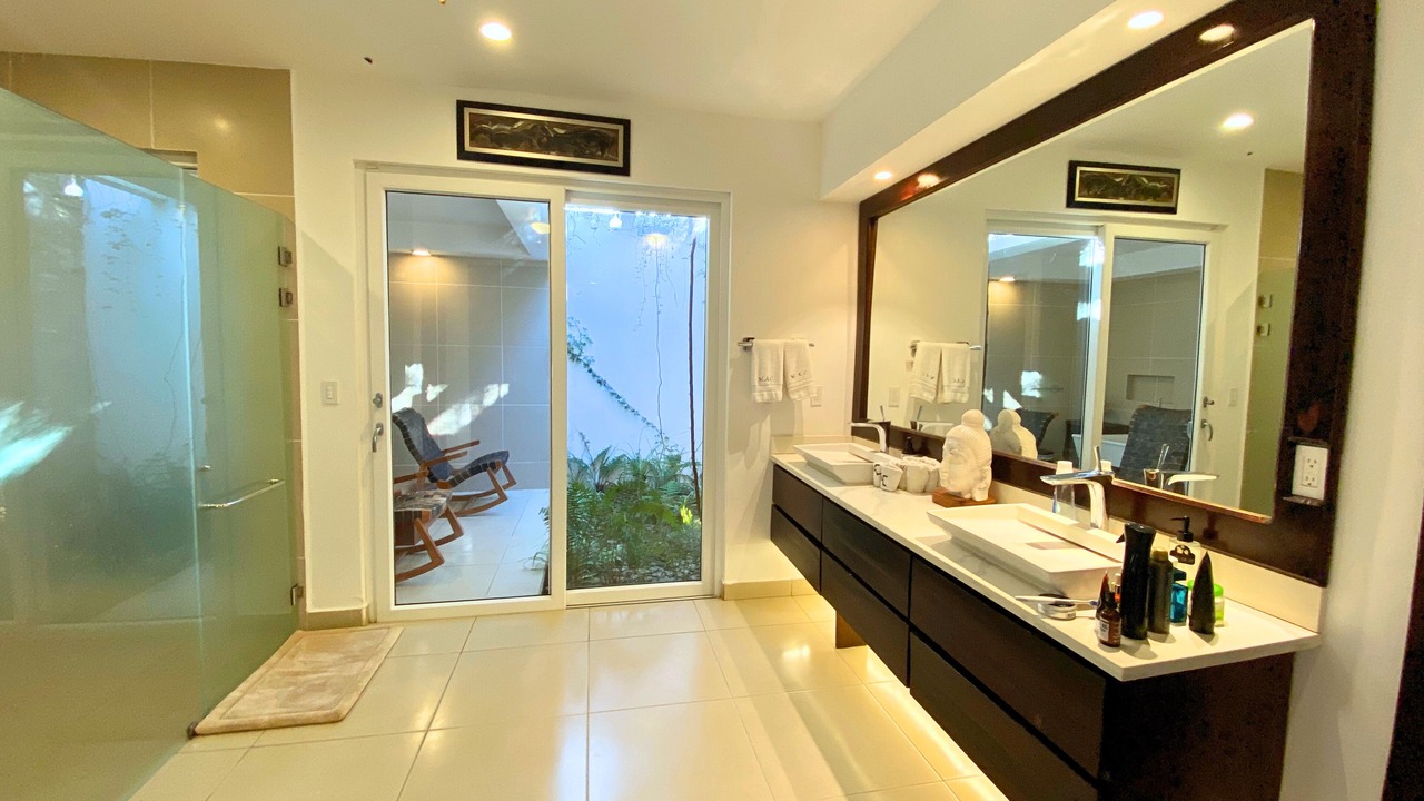 Photo of Bathroom in Managua