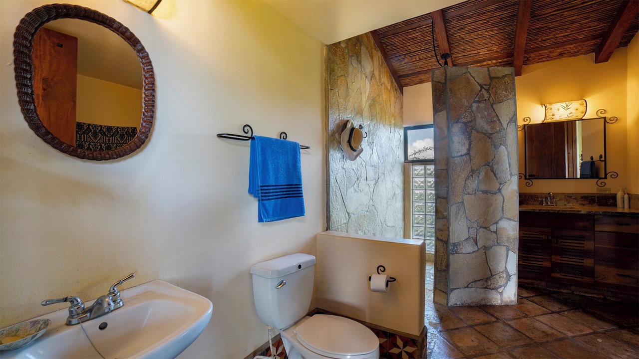 Photo of Bathroom in Lago de Apoyo