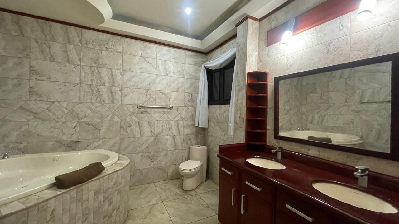 Photo of Bathroom in El Crucero