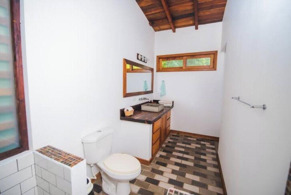 Photo of Bathroom in Aserradores