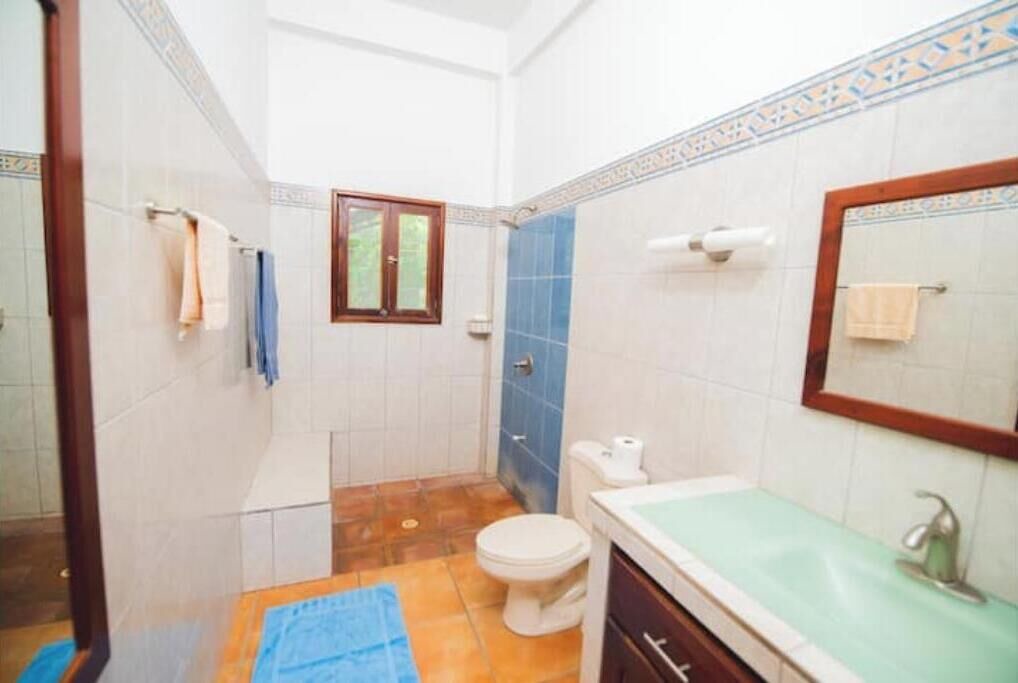 Photo of Bathroom in Aserradores