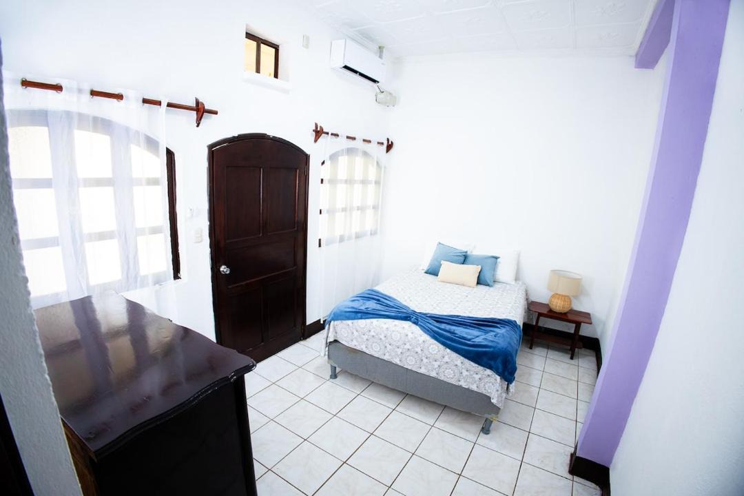 Photo of Bedroom in Leon