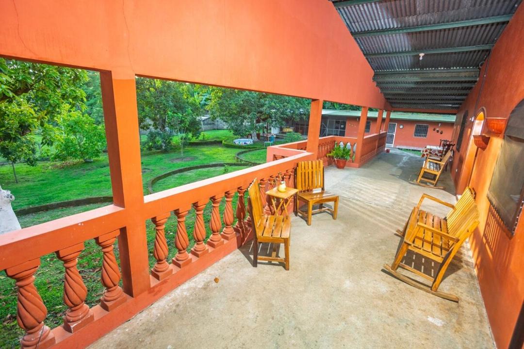 Photo of Patio Balcony in Niquinohomo