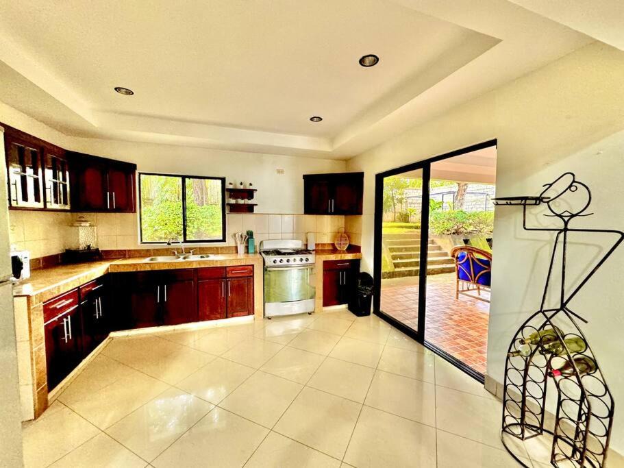 Photo of Kitchen in Managua