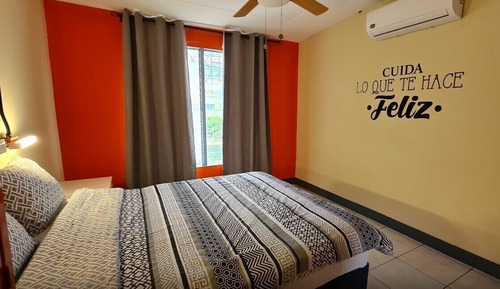 Double Room, 1 Queen Bed
